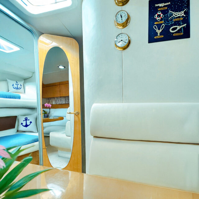 Interior lounge of Alegria Luxury Yacht – Cranchi Mediterranee 41f